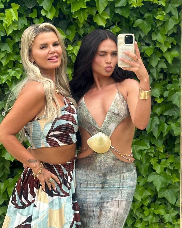 iv Hawkins opened up about her on-screen romance with co-star Louis Russell on Celebs Go Dating 