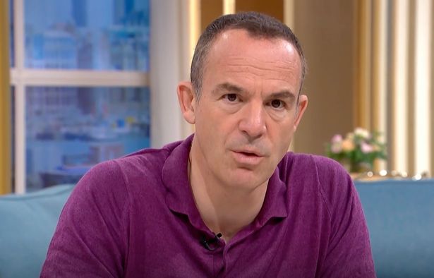 Martin Lewis sends huge passport warning to This Morning viewer ahead of holiday