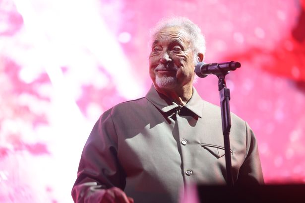 Tom Jones thrilled fans in Cardiff on Wednesday evening