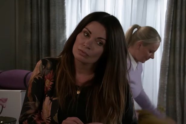 Carla Connor seemed to come one step closer to uncovering Lisa Swain's late wife Becky's past