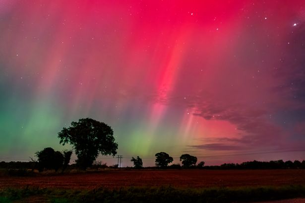 A spectacular display of the Northern Lights (Aurora Borealis) near Ipswich, Suffolk, UK