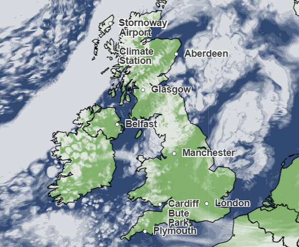 Cloud cover maps show clear skies for some at 11pm, August 8