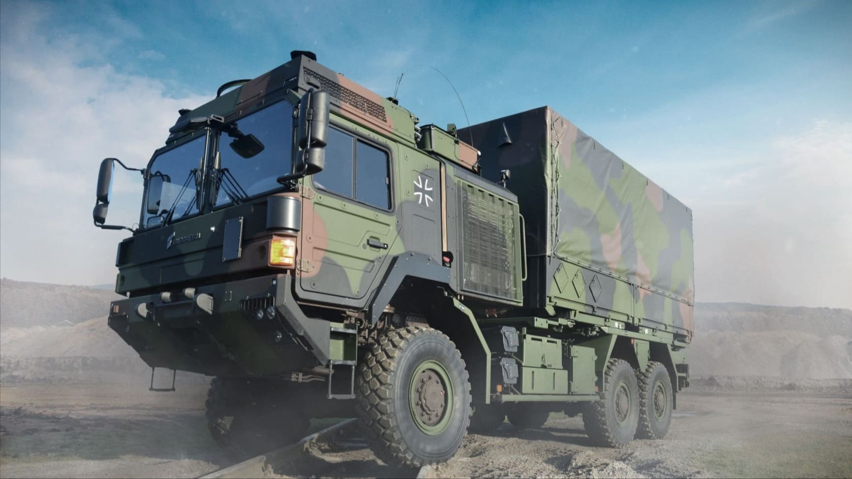 Unknown Assailants Set Fire to Bundeswehr Vehicles in Germany