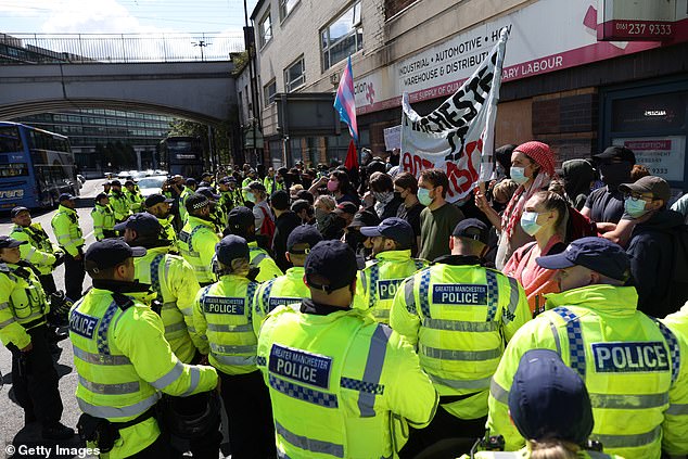 MANCHESTER: Hundreds gathered in Manchester city centre as far-right demonstrators confronted counter protesters