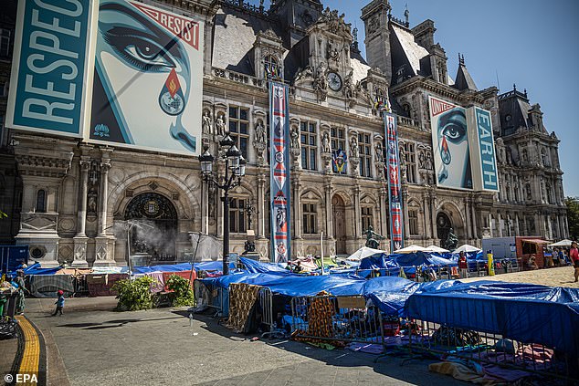 The French based humanitarian association claims the move's aim is to find the migrants shelter while condemning the 'increasingly aggressive' expulsions taking place in France since its 2024 Olympic Games