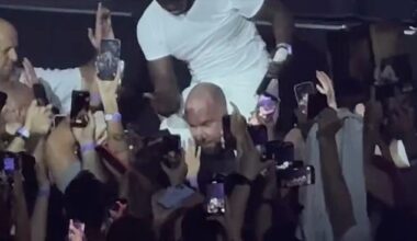Akon slapped his security guard on the head in front of fans during a performance this week in Russia