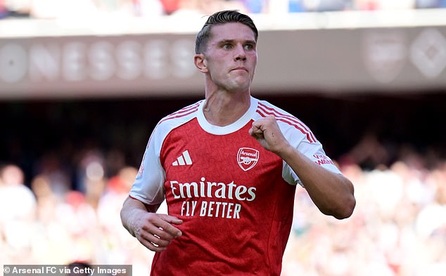 Viktor Gyokeres is a 'killer in the box', 'confident' and physically strong, says Thierry Henry