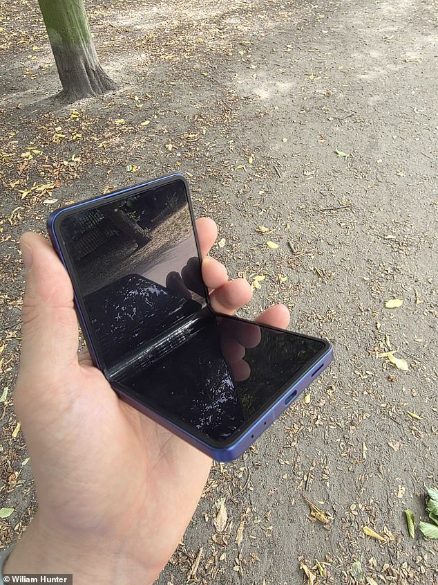 The Samsung Galaxy Z Flip 7 folds easily and closes with a satisfying snap. The hinge is sturdy and feels extremely reliable
