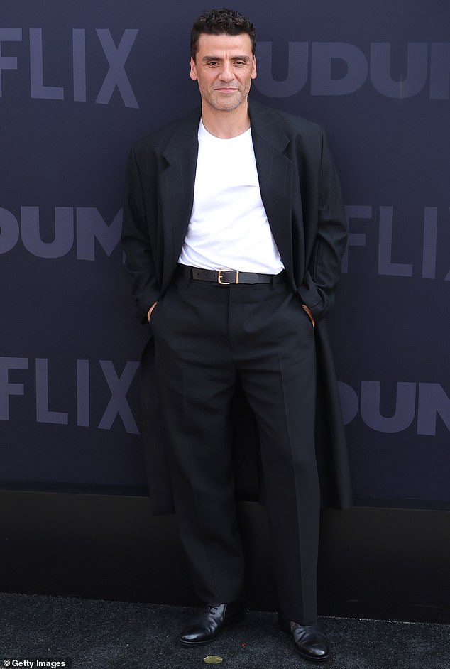 Oscar Isaac has revealed that he would be willing to return to the Star Wars universe 'if there was something good to do with that'