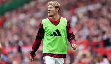Napoli are stepping up talks with Man United striker Rasmus Hojlund over a possible move