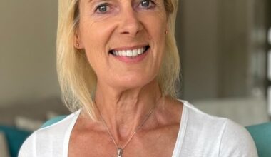 There is an emotional toll when keeping the weight-loss jab secret, says Dr Rose Aghdami, from the British Psychological Society