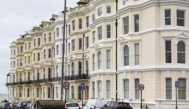 Angela Rayner has added an £800,000 seaside apartment to her burgeoning property empire
