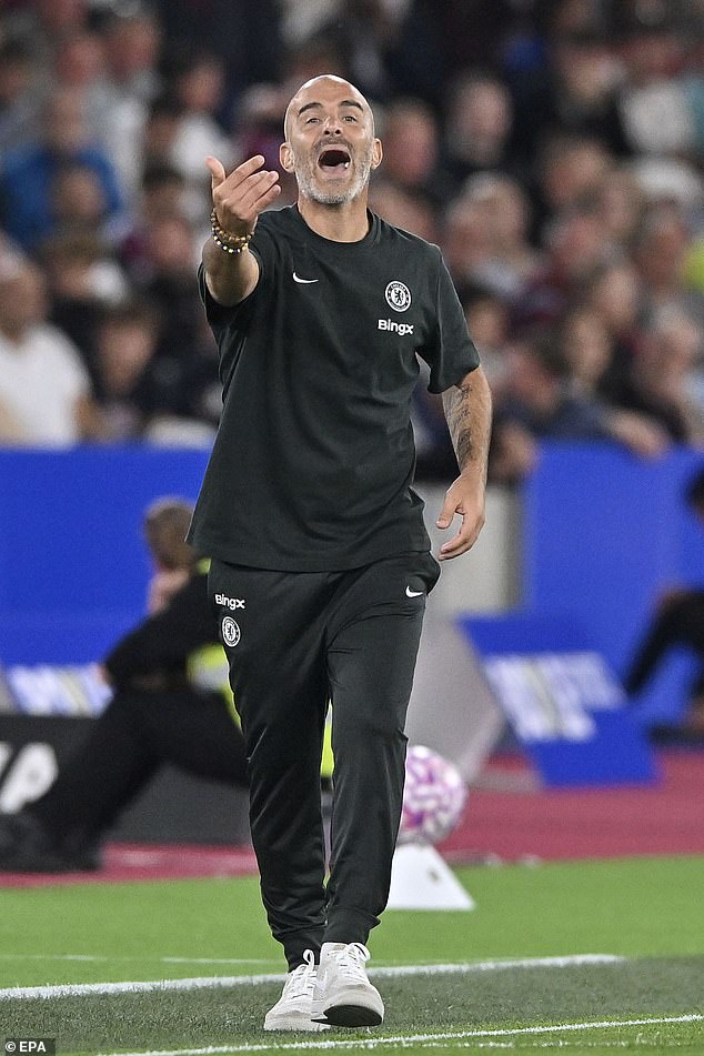 Simons is said to have been 'released until further notice for future discussions,' according to the publication after they contacted club officials