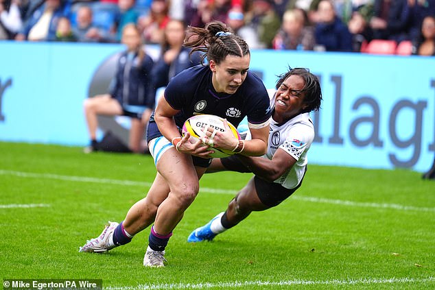 Fransesca McGhie crosses for the first of her two tries and now has five for the tournament