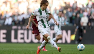 Gladbach reject Ajax's initial bid for Itakura, reports Sky Germany
