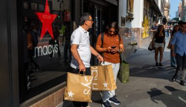 U.S. economy grew 3.3% in Q2; growth was stronger than initially thought
