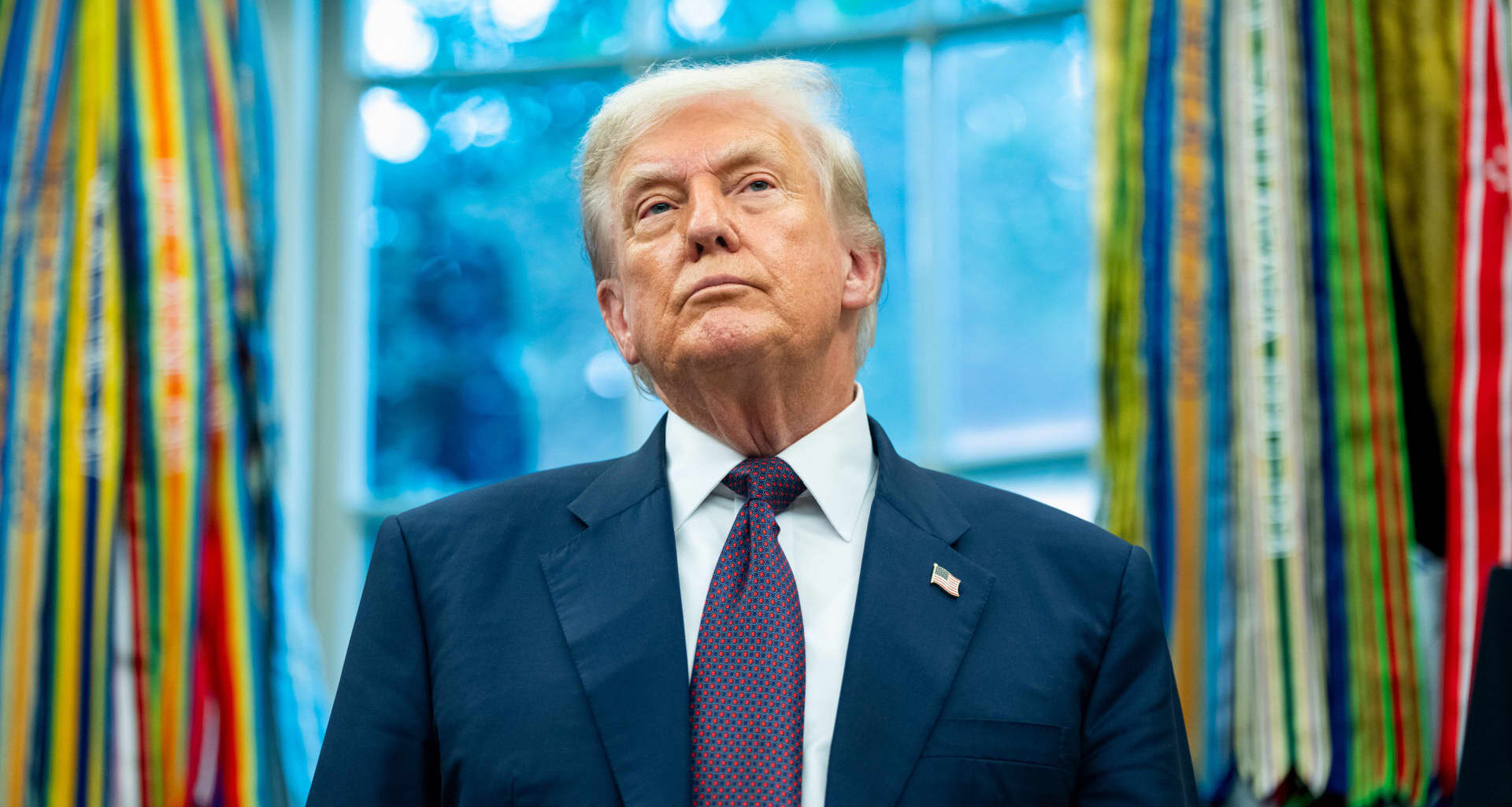 Trump orders 'new' census that excludes undocumented immigrants
