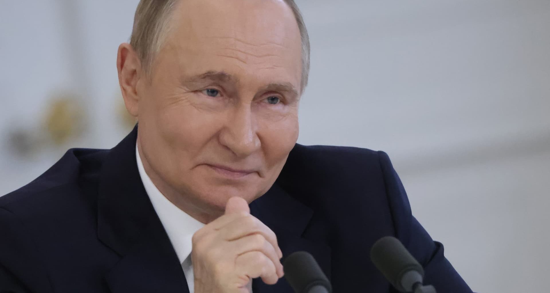Putin wants a photo op with Trump, says EU foreign policy chief