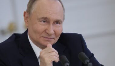 Putin wants a photo op with Trump, says EU foreign policy chief