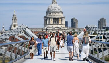 FTSE 100, DAX, Renk earnings, European stocks