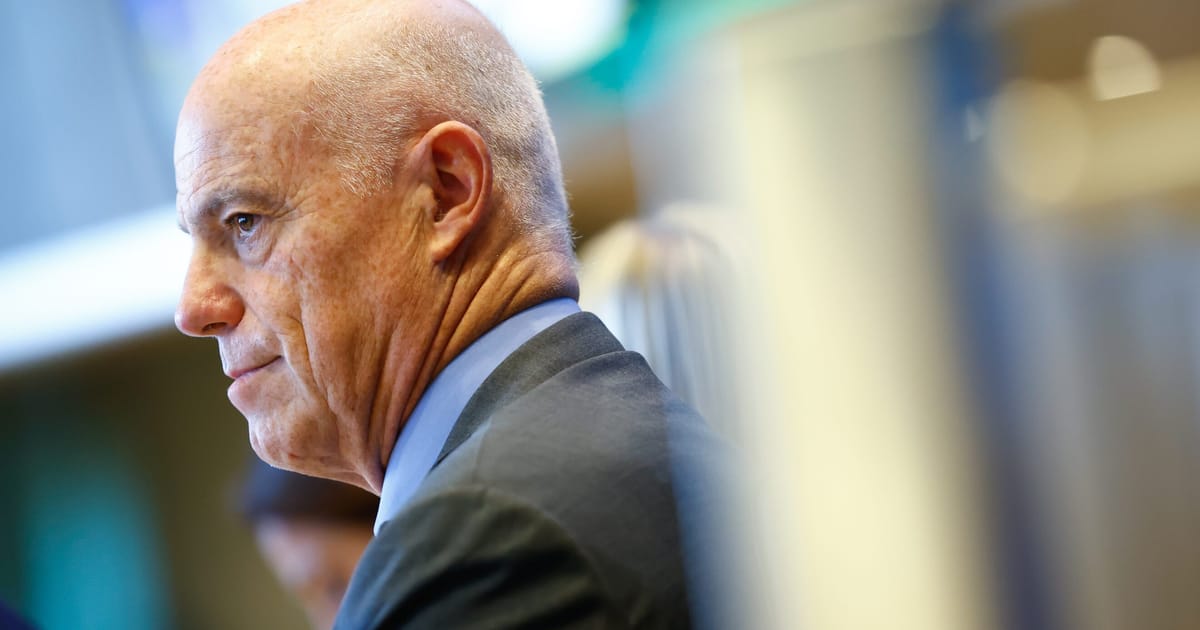 EU finance cop ‘frustrated’ at lack of European mega-bank mergers – POLITICO
