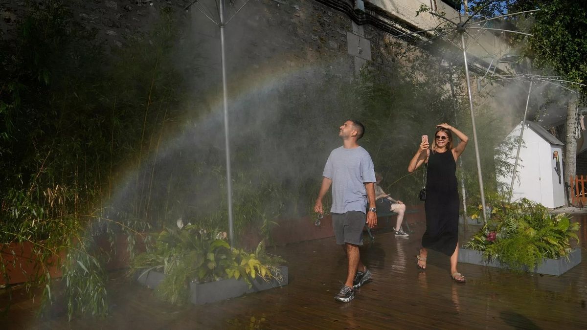 France on high alert as ongoing heatwave fuels wildfire and pollution risks