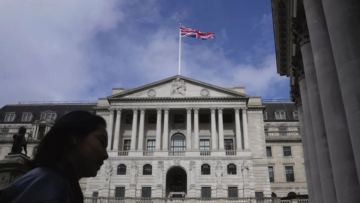 The UK economy grows despite tariff pressures, outpacing G7 peers