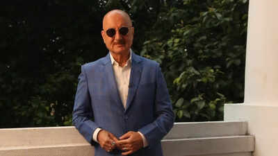 Anupam Kher gives fitness goals at 70: Inspires with intense workout video and says, 'Life is like a biecycle'