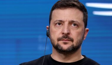 Ukraine ‘is counting on America,’ Zelenskyy tells Trump before ‘high stakes’ summit – POLITICO