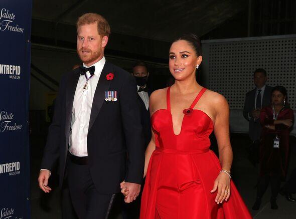 Harry and Meghan 'have their own lives' and aren't concerned with 'faded glory'