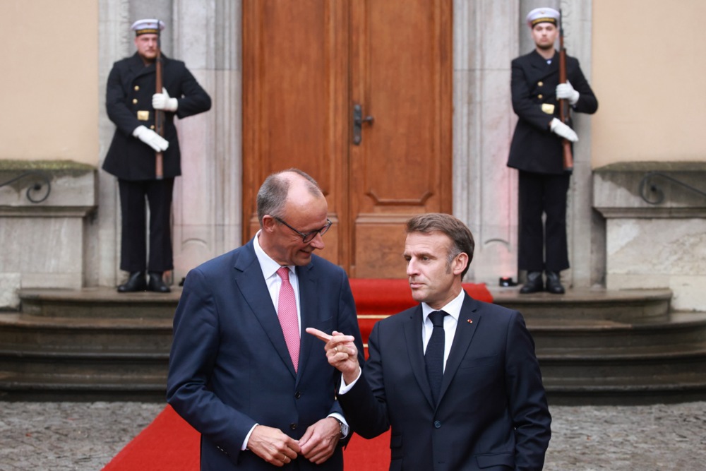 "No plan B" but FCAS, France says ahead of decisive Macron-Merz meeting