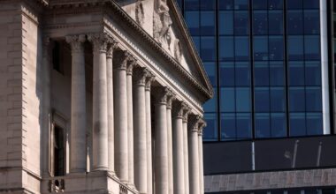 Bank of England cuts rates to stop UK slowdown turning into a slump – POLITICO