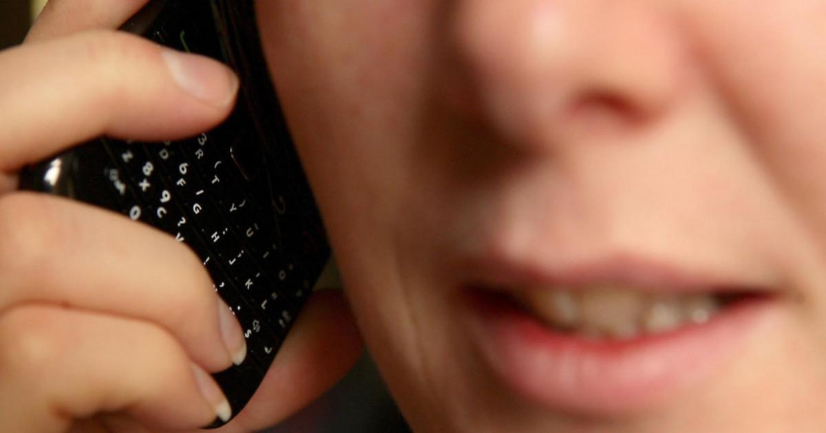 Distressed man forced to wait 45 minutes for NHS crisis line