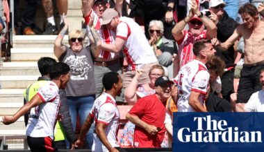 Manning and Stephens’ late show earns Southampton dramatic win against Wrexham | Championship