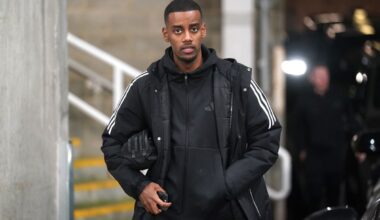 Alexander Isak forced to train alone at Newcastle amid Liverpool transfer links