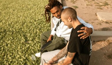 Season of birth shows slight association with depression in men but not women