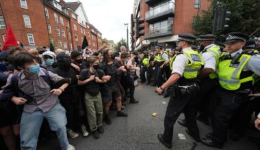 Nine arrests as protesters clash outside Islington asylum hotel - London Evening Standard