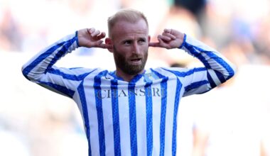 Sheffield Wednesday star signs shock new deal hours after emotional post amid club crisis