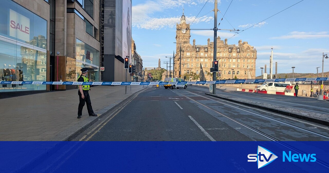 Edinburgh city centre street taped off after 'youths throw items from roof'