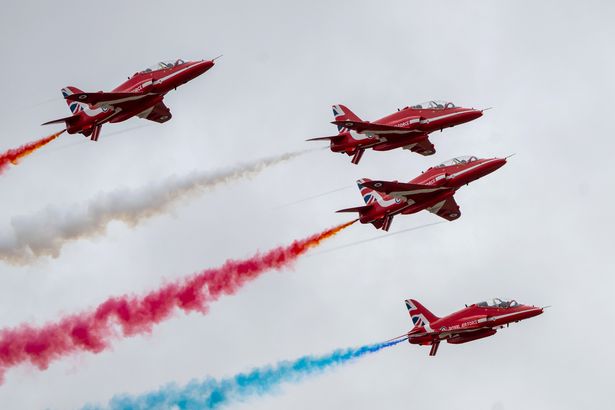 A picture of the Red Arrows