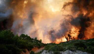 Firefighters battle France’s biggest wildfire in 80 years