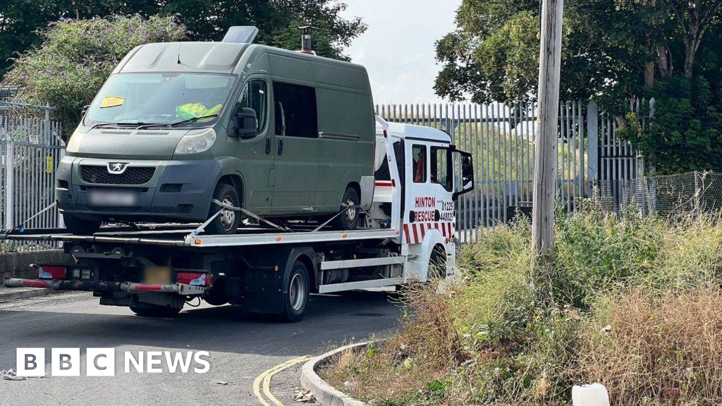Bristol van-dwelling site cleared after 10 years