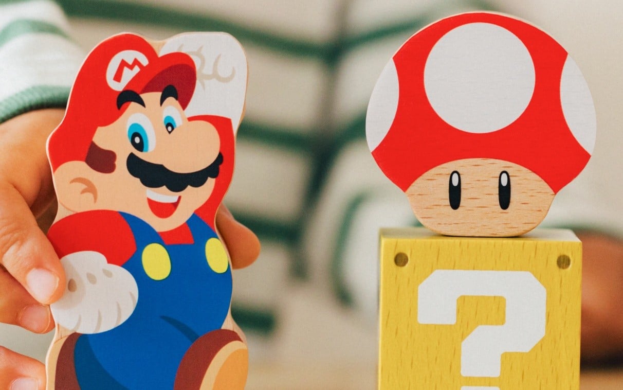 Gallery: Here's A Closer Look At The Super Mario Wood Block Sets, Doubling As amiibo