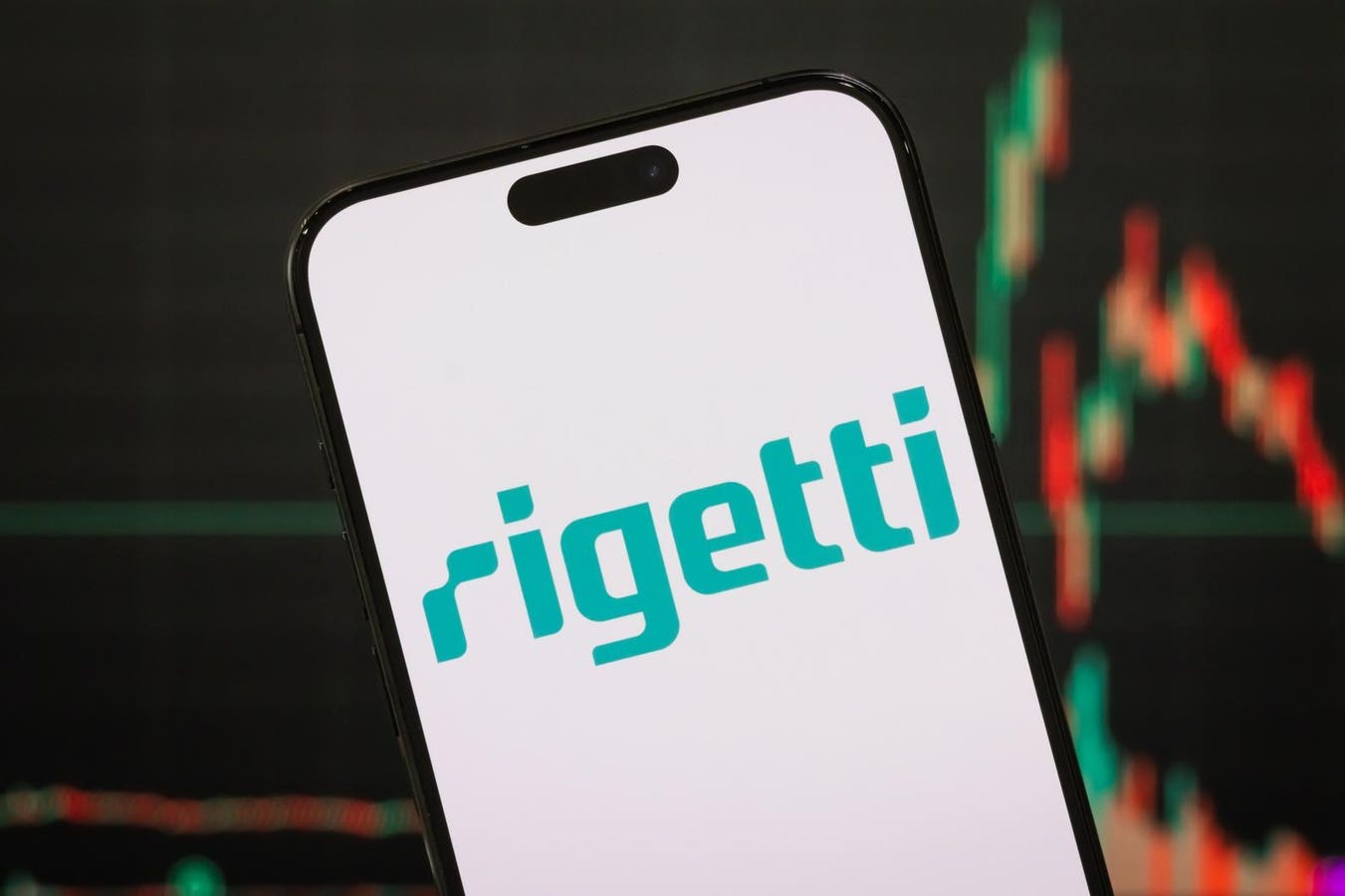 Sell RGTI Stock Ahead of Its Earnings?