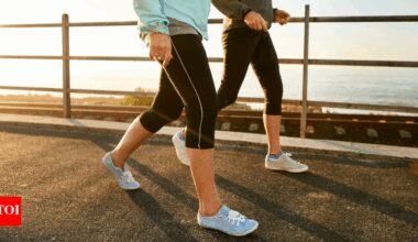Walk THIS way to live longer, according to longevity experts |