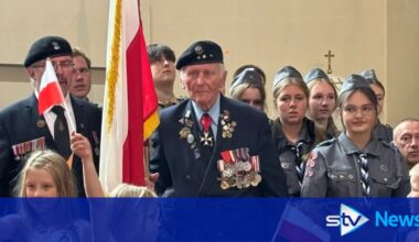 Polish army veteran, 102, attends mass during Edinburgh visit