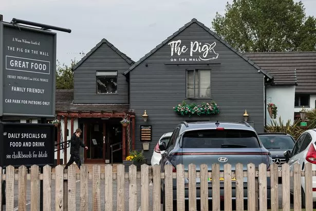 The Pig on the Wall pub, Droylsden