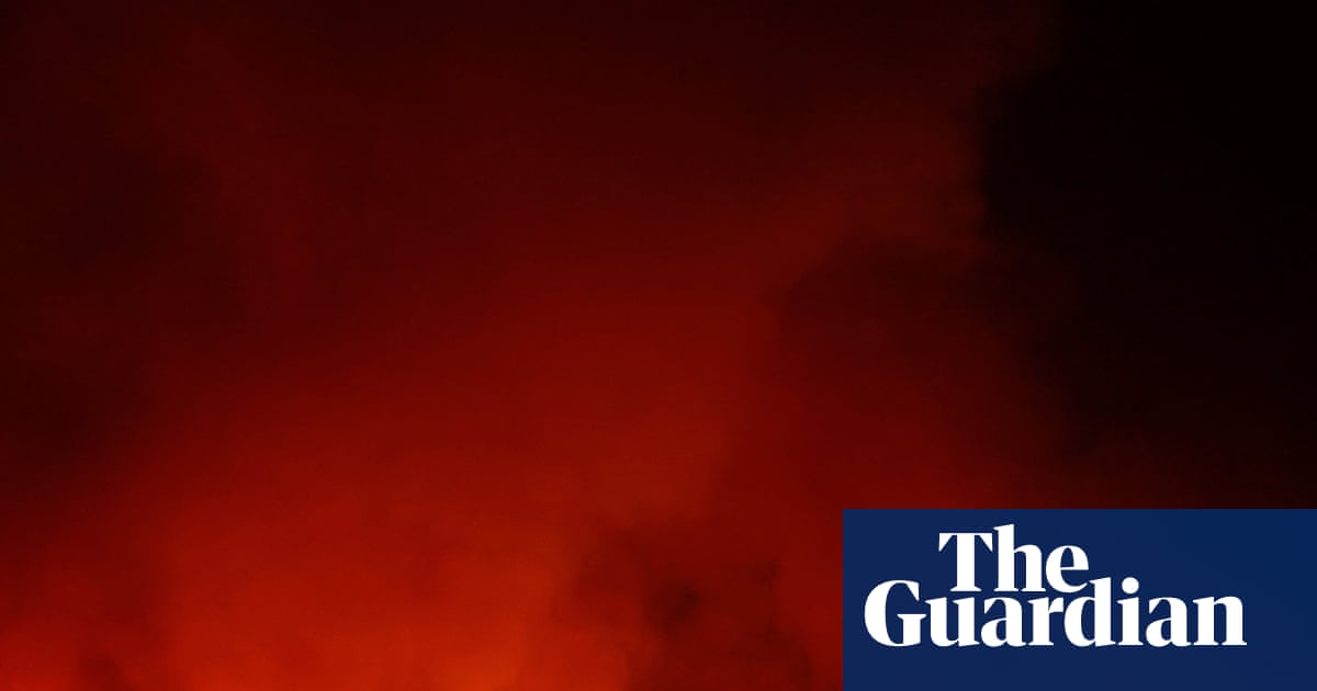 Thousands evacuated in Spain amid deadly wildfires and new heatwave | Wildfires