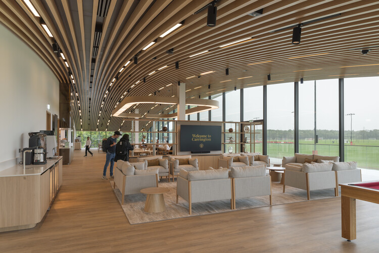 Foster + Partners Redesigns Manchester United’s Carrington Training Complex - Image 3 of 6