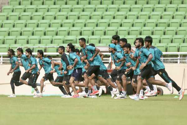 Kiely not reading too much into Bangladesh fitness test setbacks